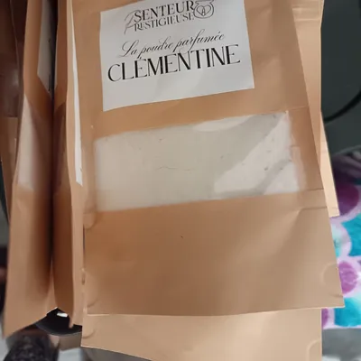 Poudre parfumée 100g neuf